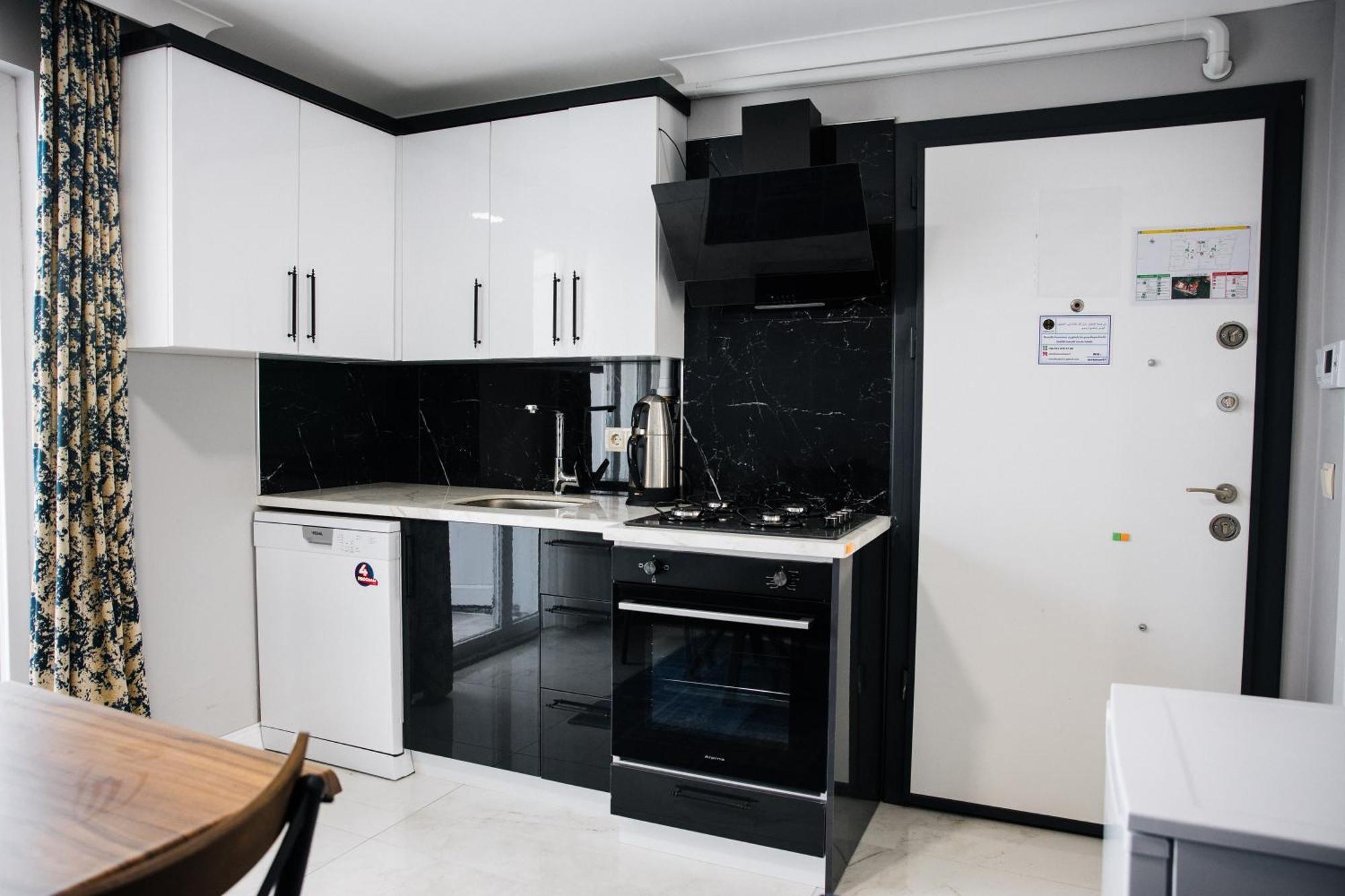 Metehan Suit Apart Aparthotel Trabzon Buitenkant foto